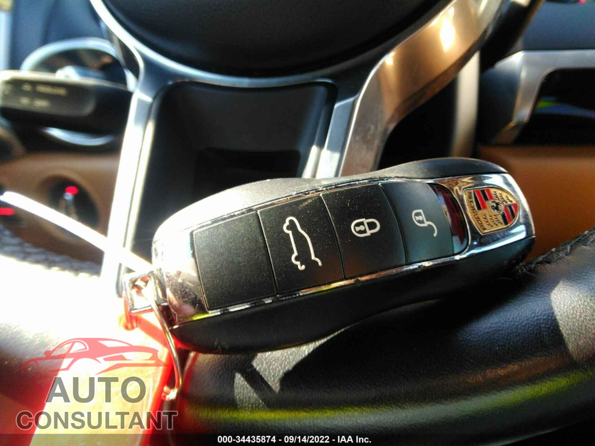 PORSCHE CAYENNE 2017 - WP1AA2A28HKA89358
