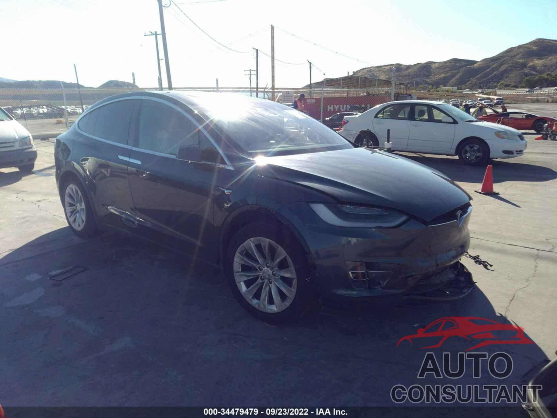 TESLA MODEL X 2020 - 5YJXCAE23LF285904