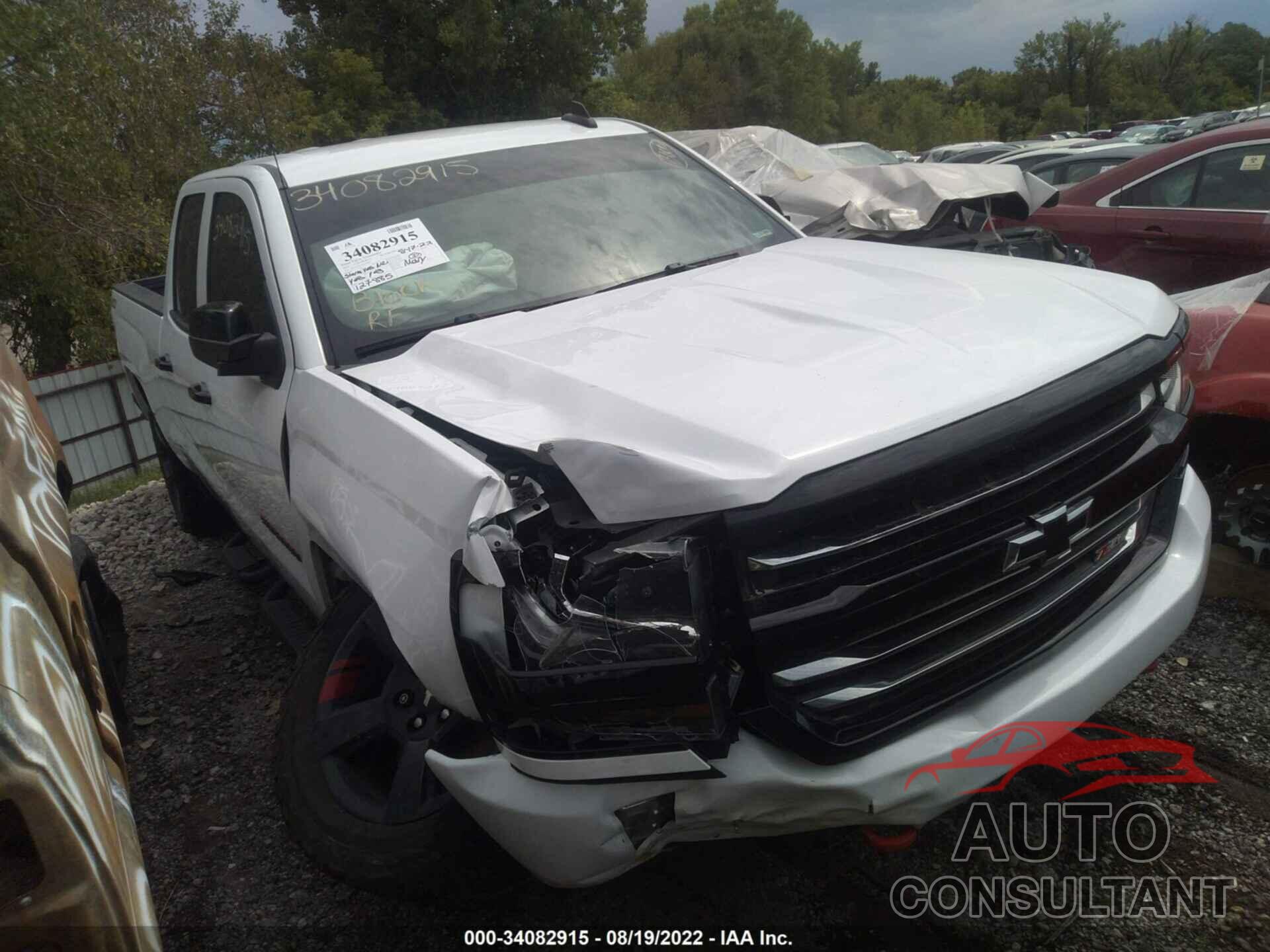CHEVROLET SILVERADO 1500 2018 - 1GCVKREC9JZ367015