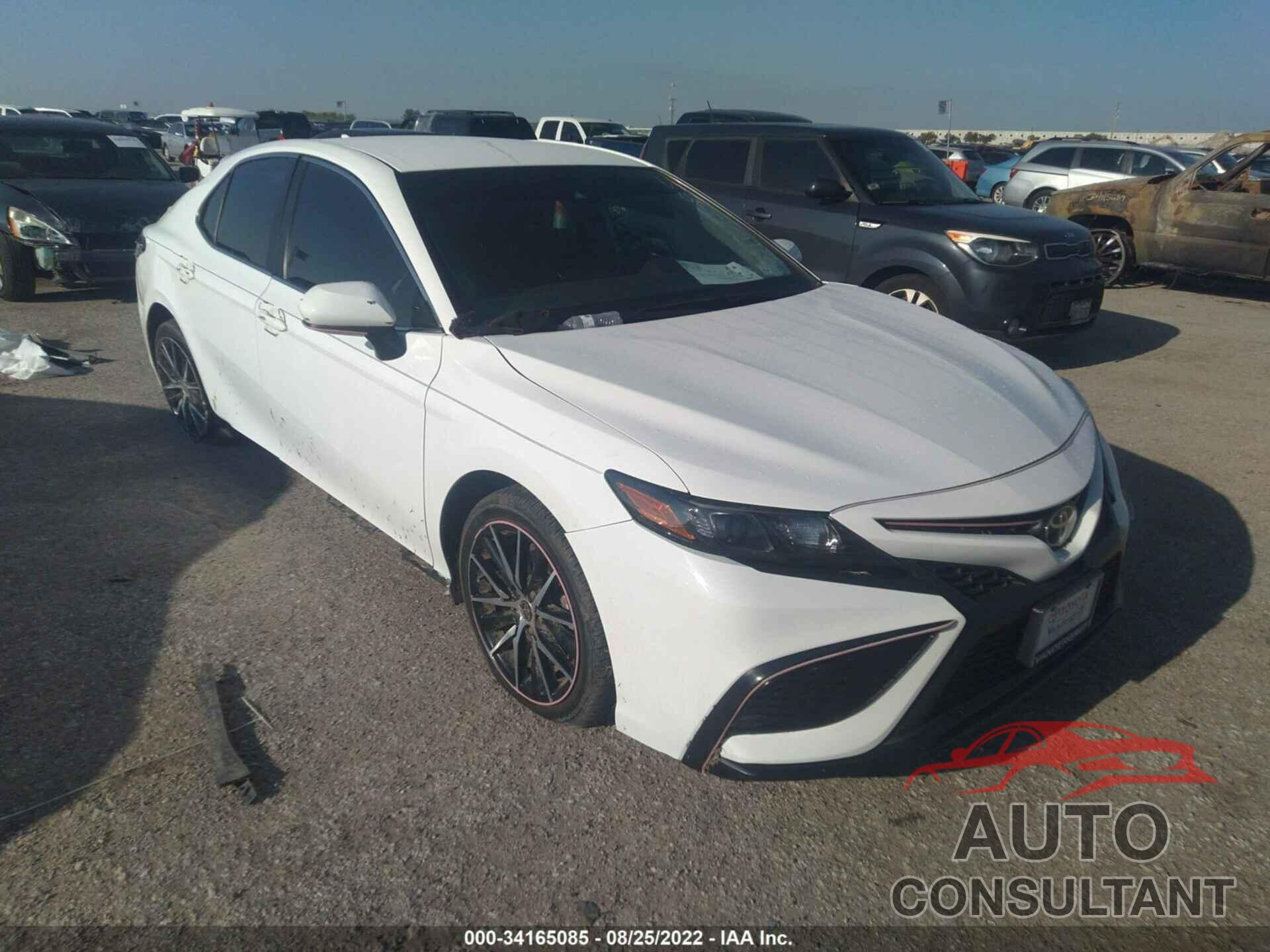TOYOTA CAMRY 2021 - 4T1G11AK8MU535511