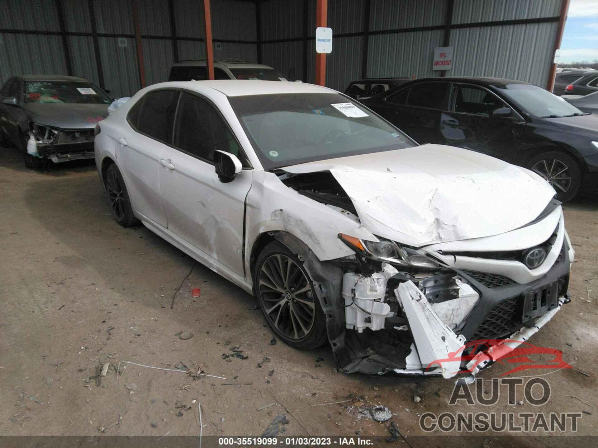 TOYOTA CAMRY 2019 - 4T1B11HK4KU282345