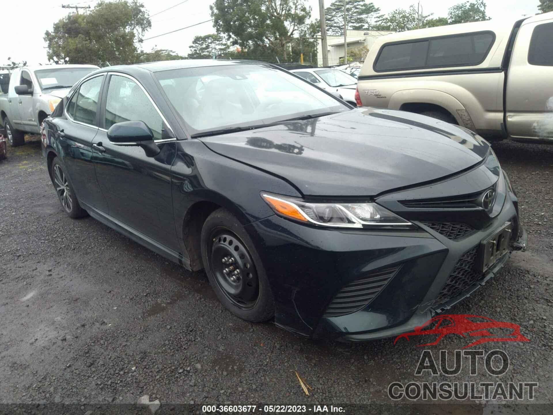 TOYOTA CAMRY 2018 - 4T1B11HK7JU544308