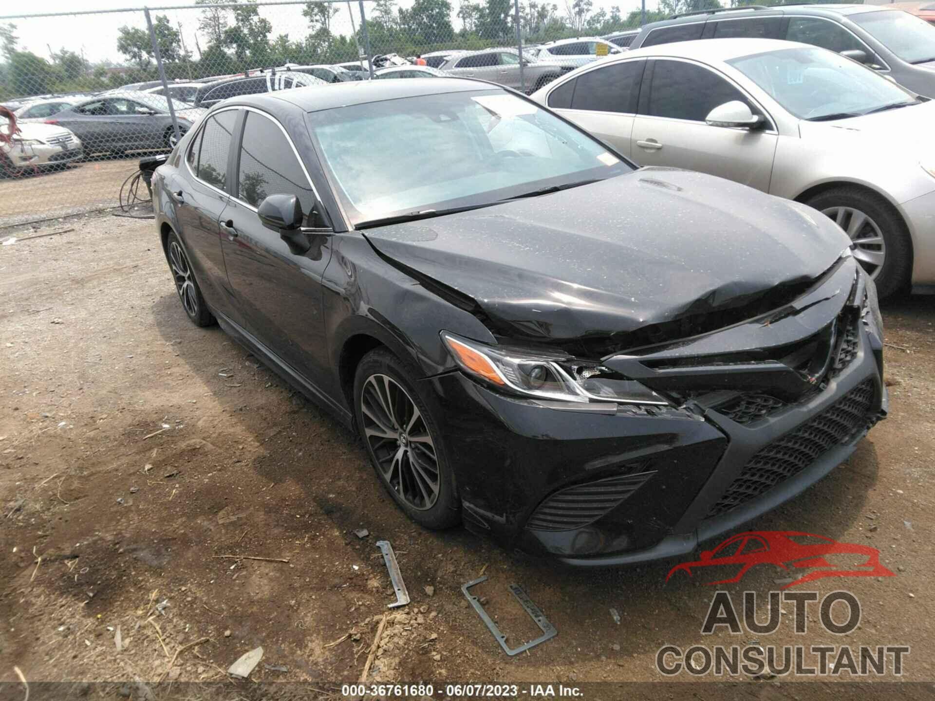 TOYOTA CAMRY 2020 - 4T1G11AKXLU907588