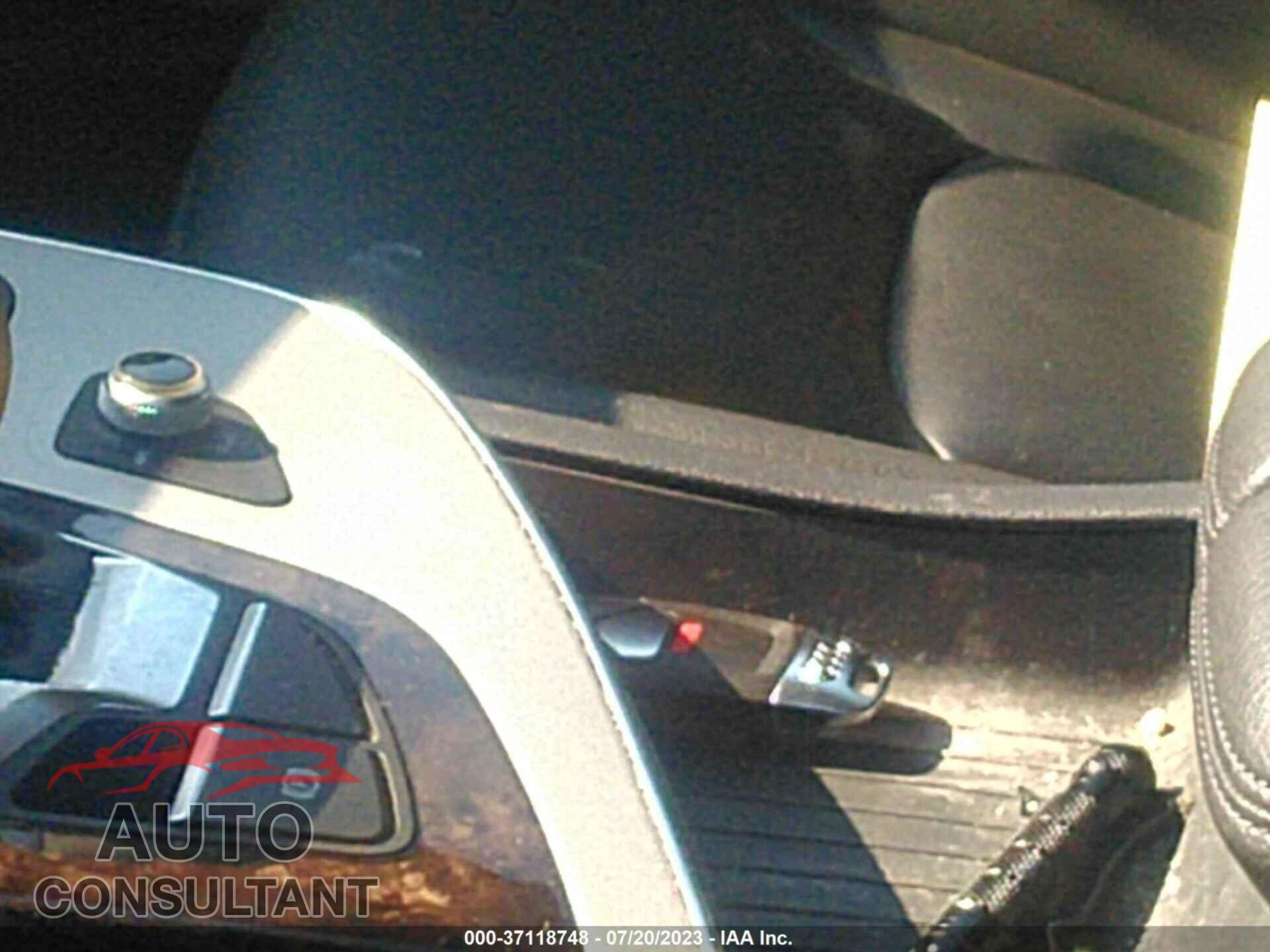 AUDI Q7 2018 - WA1LHAF74JD009742
