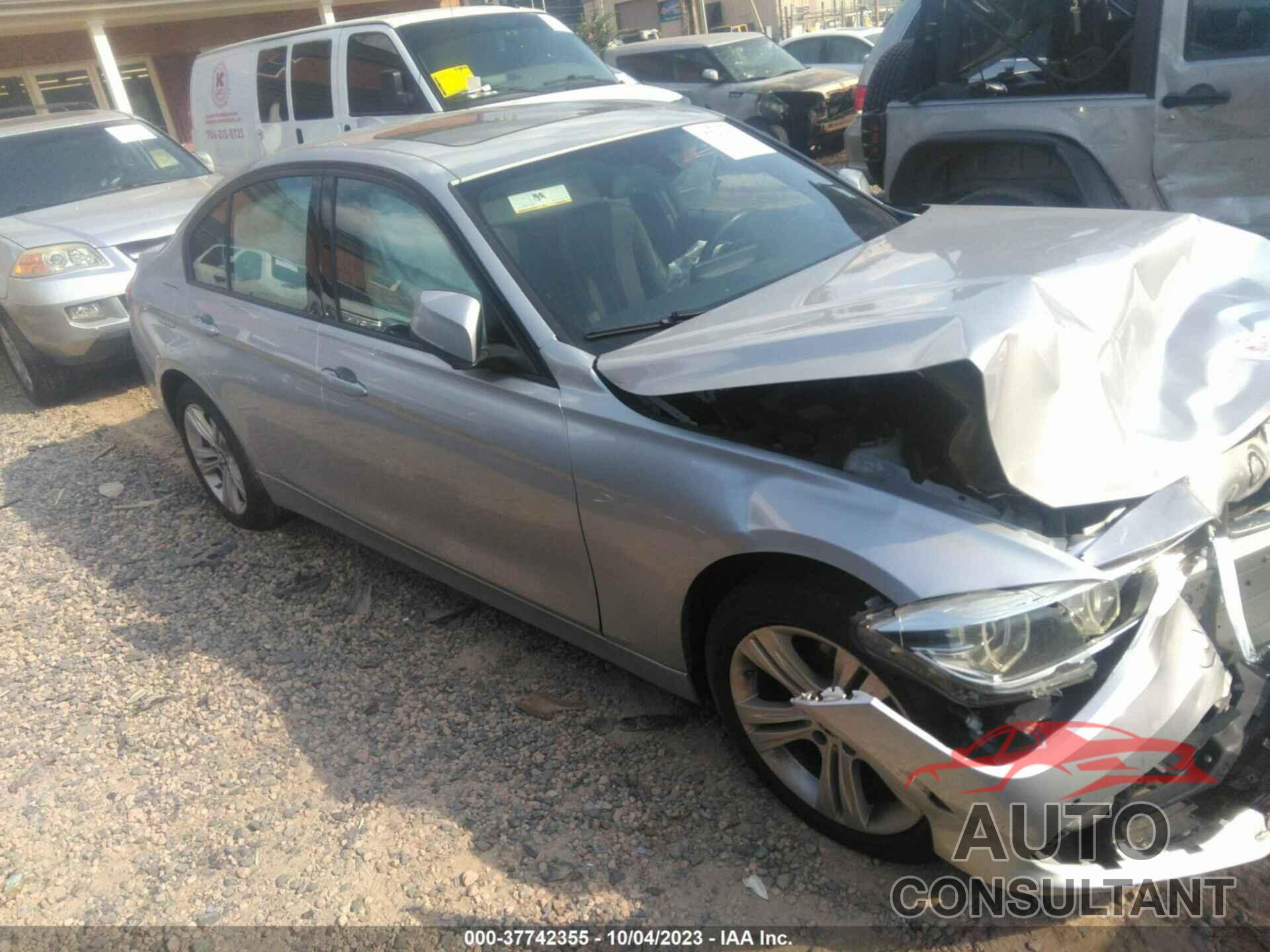 BMW 328I 2016 - WBA8E3G50GNU00111