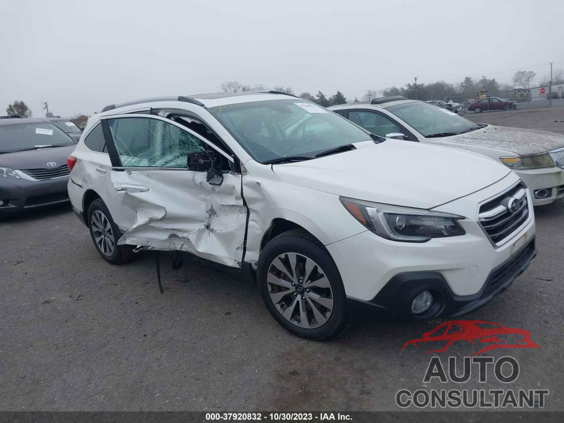SUBARU OUTBACK 2018 - 4S4BSETCXJ3323389