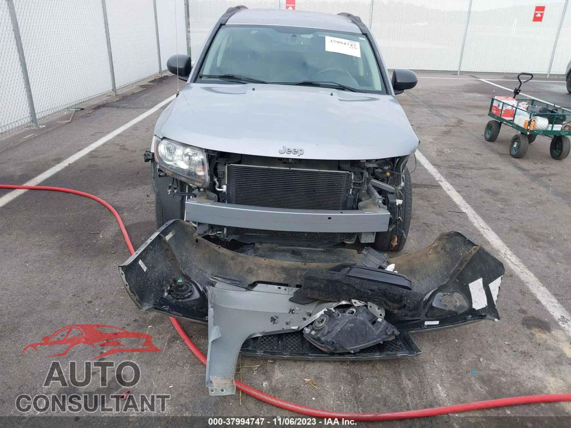 JEEP COMPASS 2017 - 1C4NJDBB2HD127975