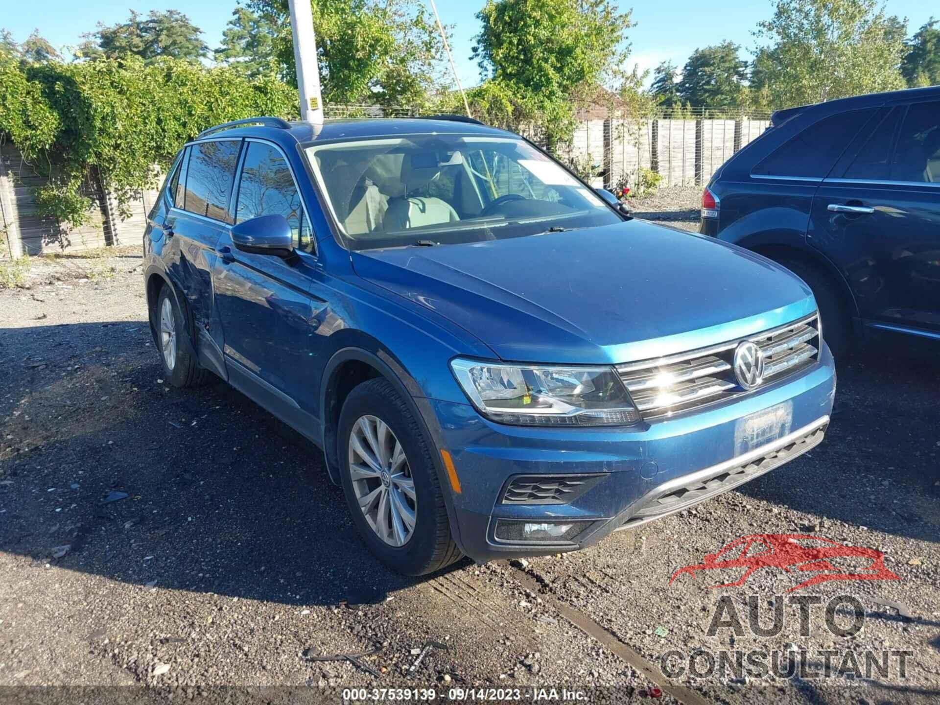 VOLKSWAGEN TIGUAN 2018 - 3VV3B7AX9JM008710