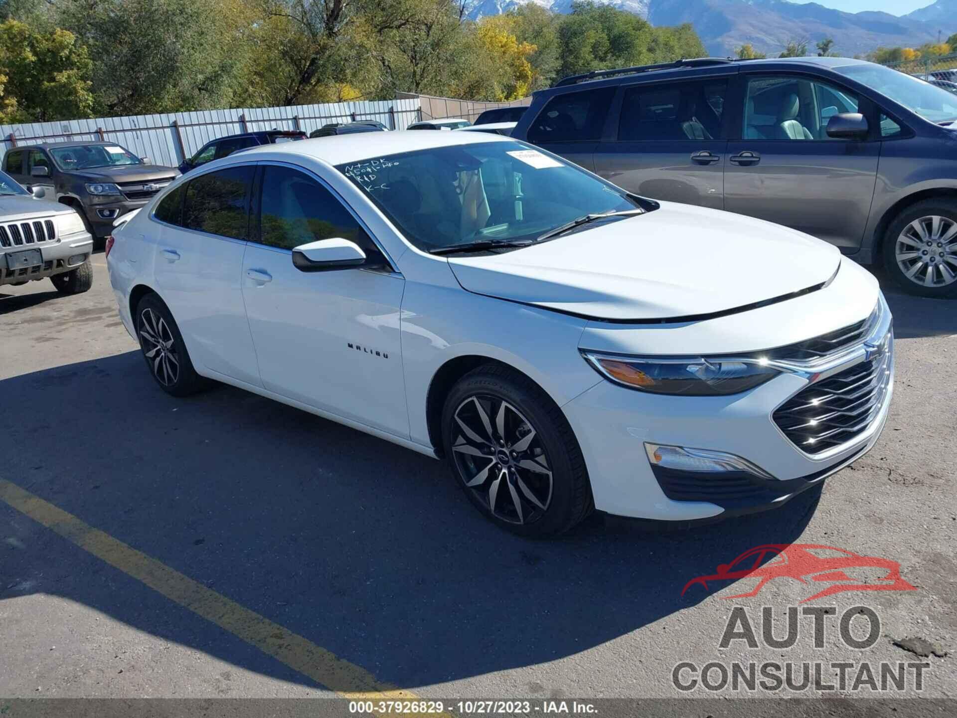 CHEVROLET MALIBU 2022 - 1G1ZG5ST3NF103689
