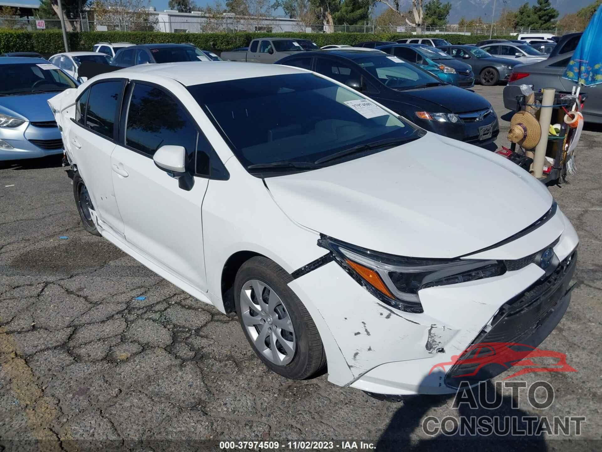 TOYOTA COROLLA 2023 - JTDBCMFE4P3021260