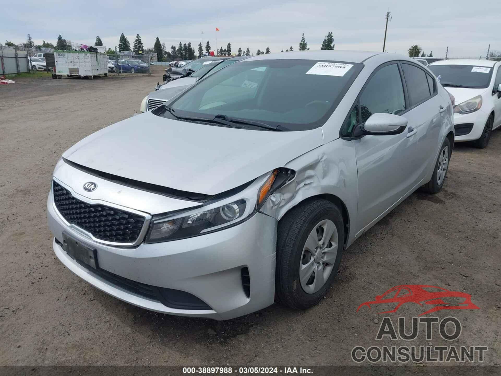 KIA FORTE 2018 - 3KPFK4A75JE283401