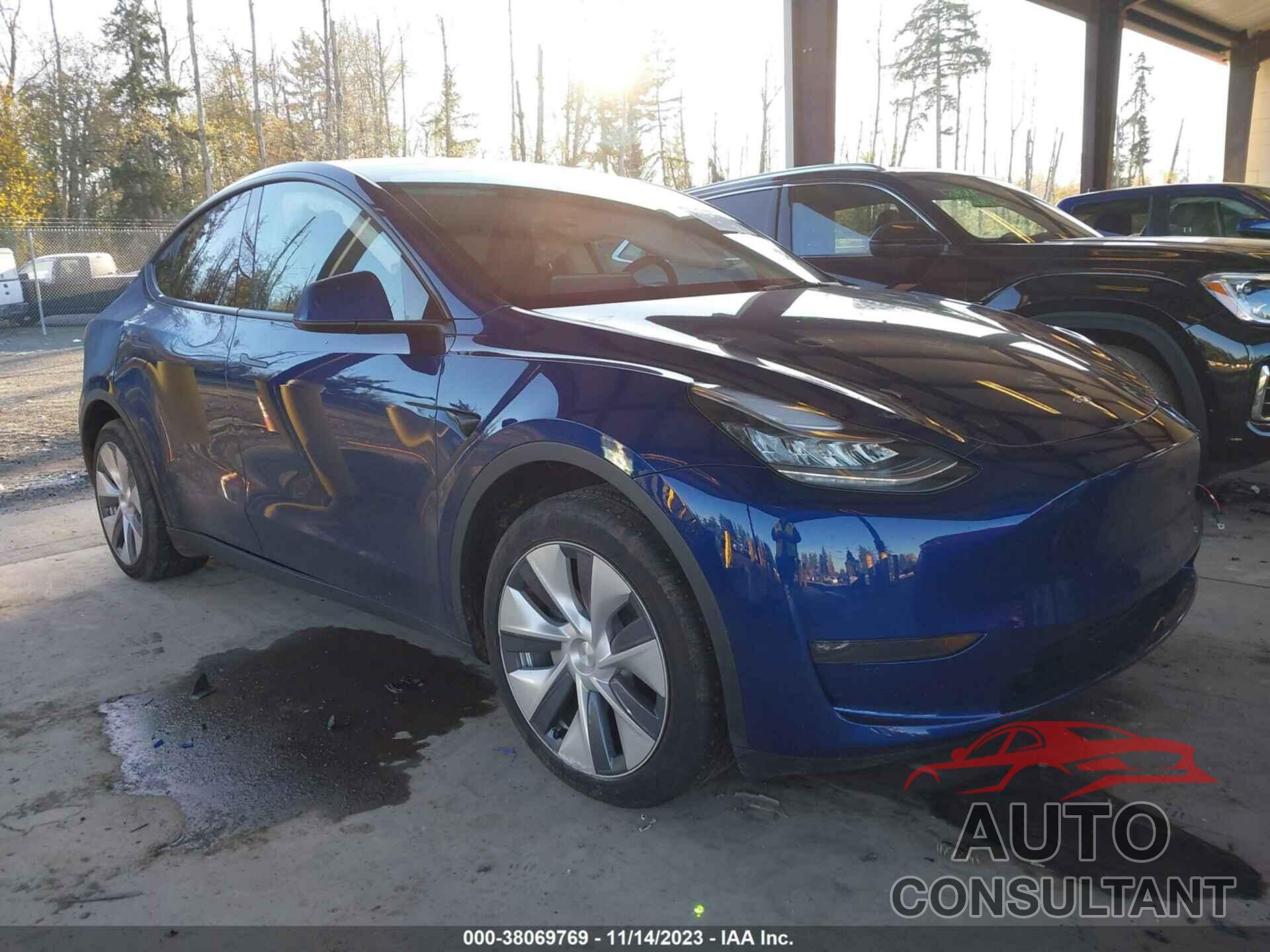 TESLA MODEL Y 2023 - 7SAYGDEE7PA145932