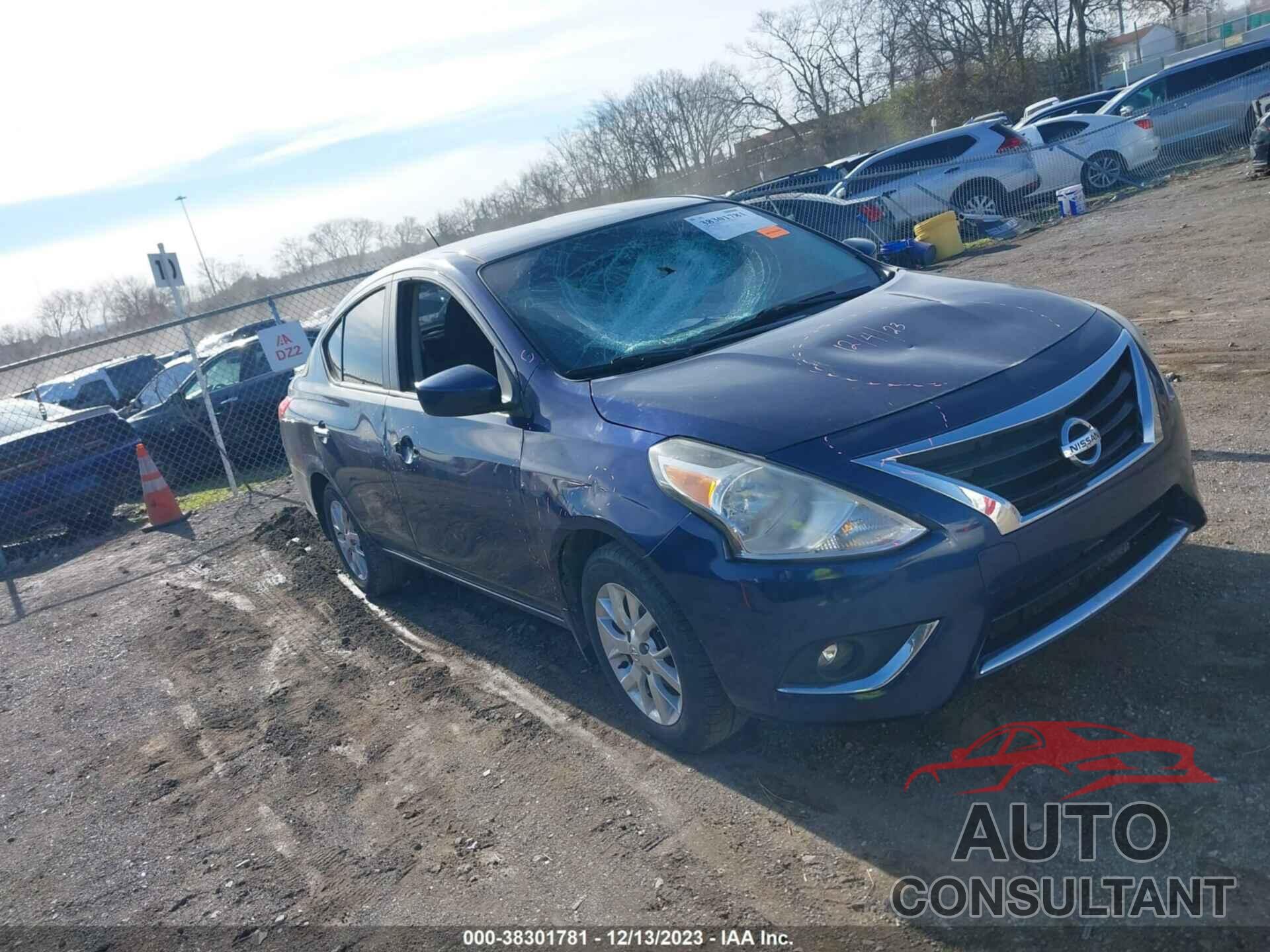 NISSAN VERSA 2018 - 3N1CN7AP7JL870077