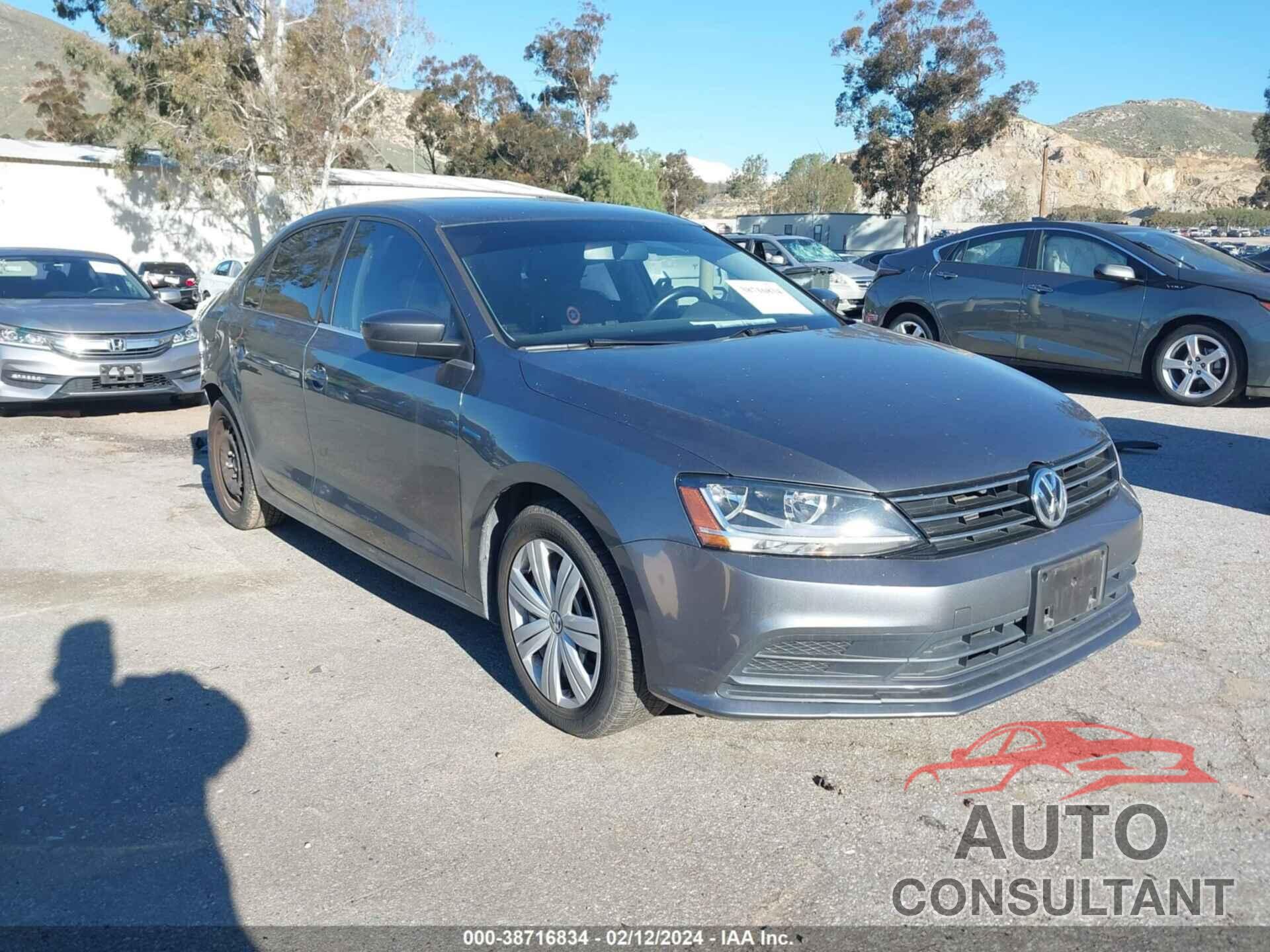 VOLKSWAGEN JETTA 2017 - 3VW2B7AJ6HM377778