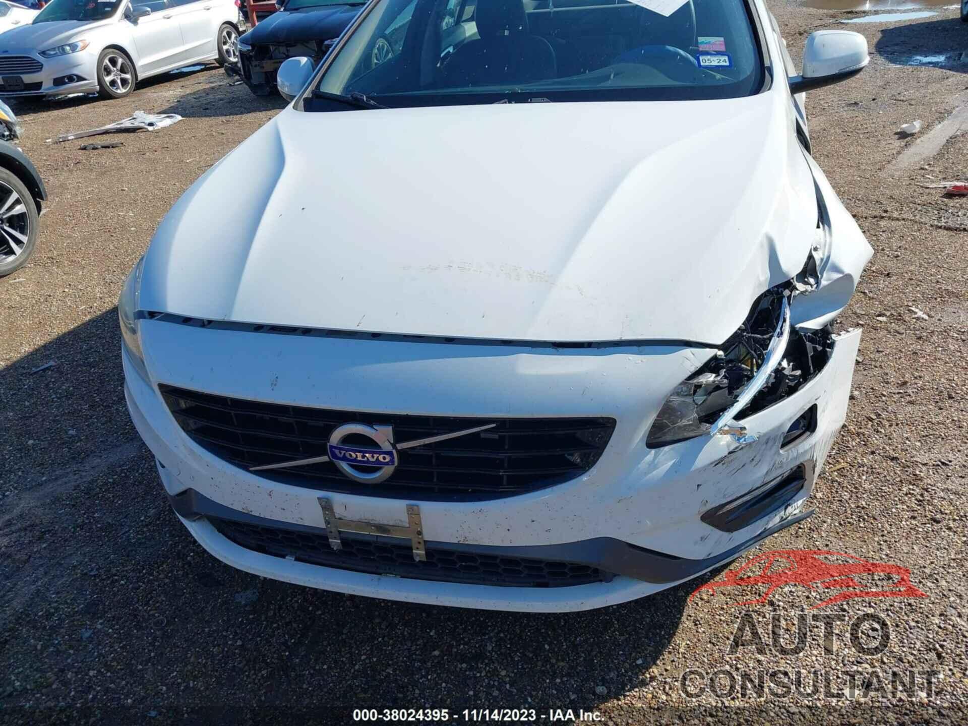 VOLVO S60 2017 - YV140MTL8H2424308