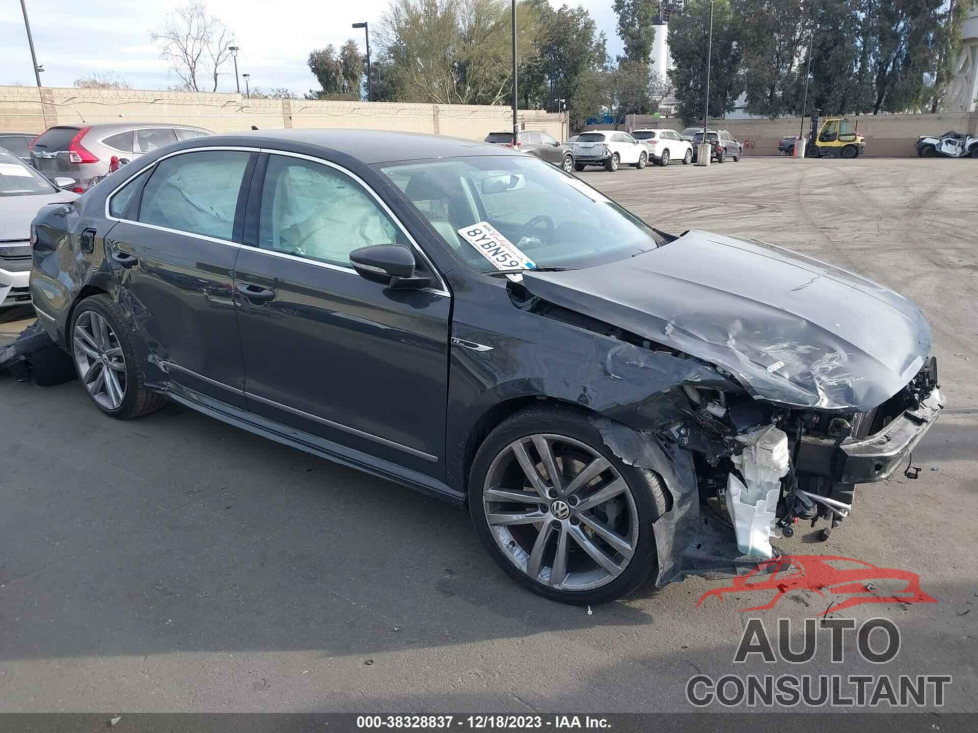 VOLKSWAGEN PASSAT 2017 - 1VWDT7A36HC083483