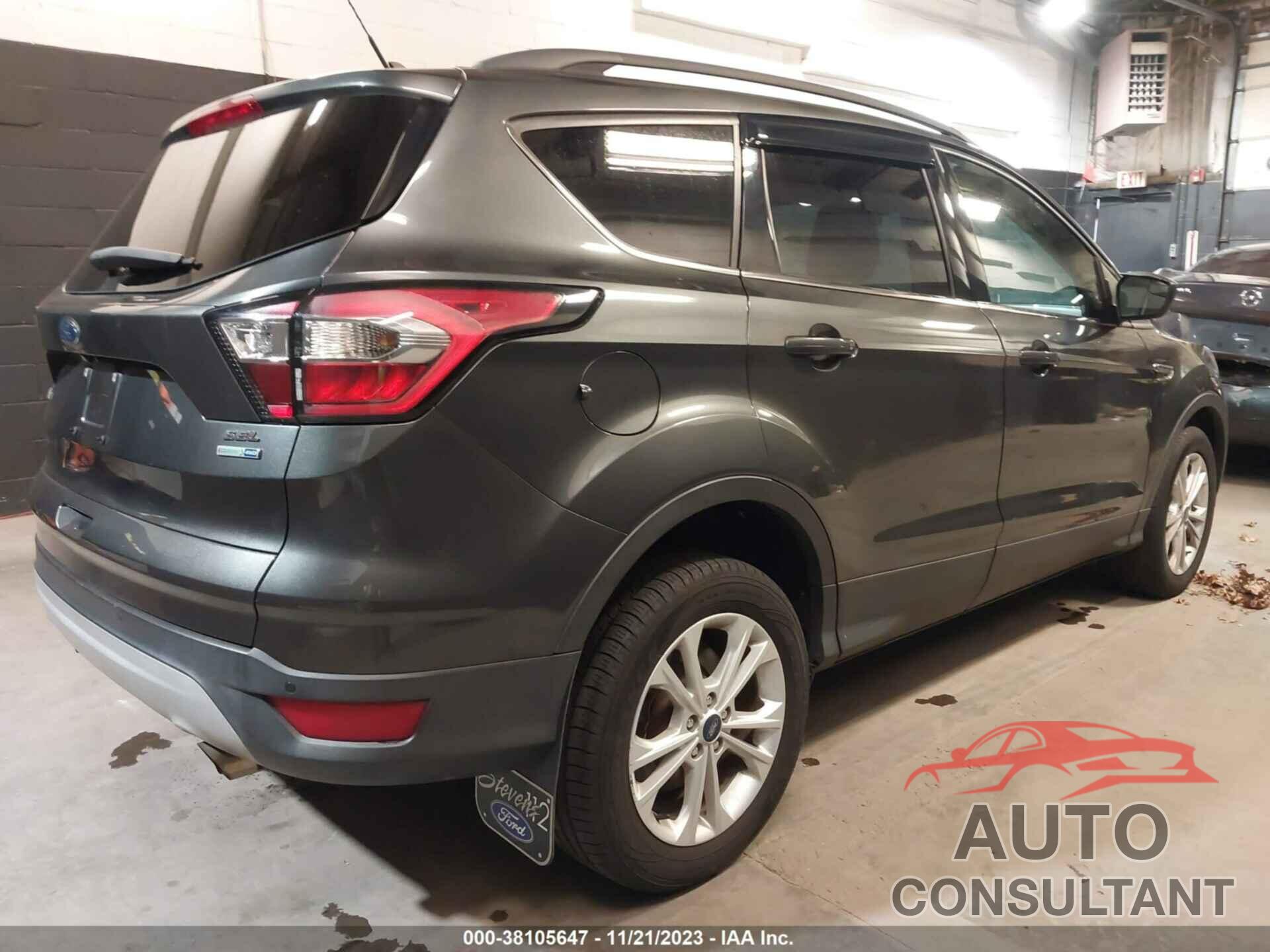 FORD ESCAPE 2018 - 1FMCU9HD0JUD12287