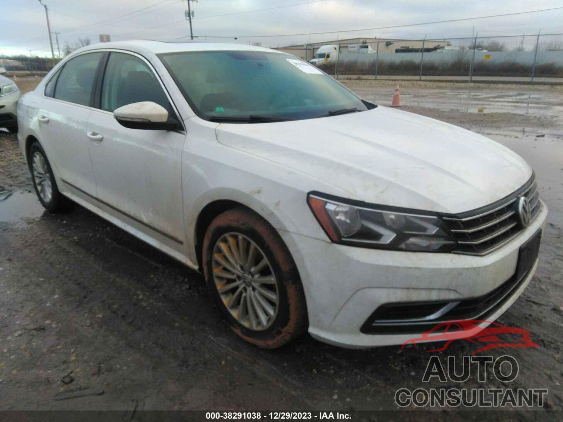 VOLKSWAGEN PASSAT 2017 - 1VWBT7A30HC085480