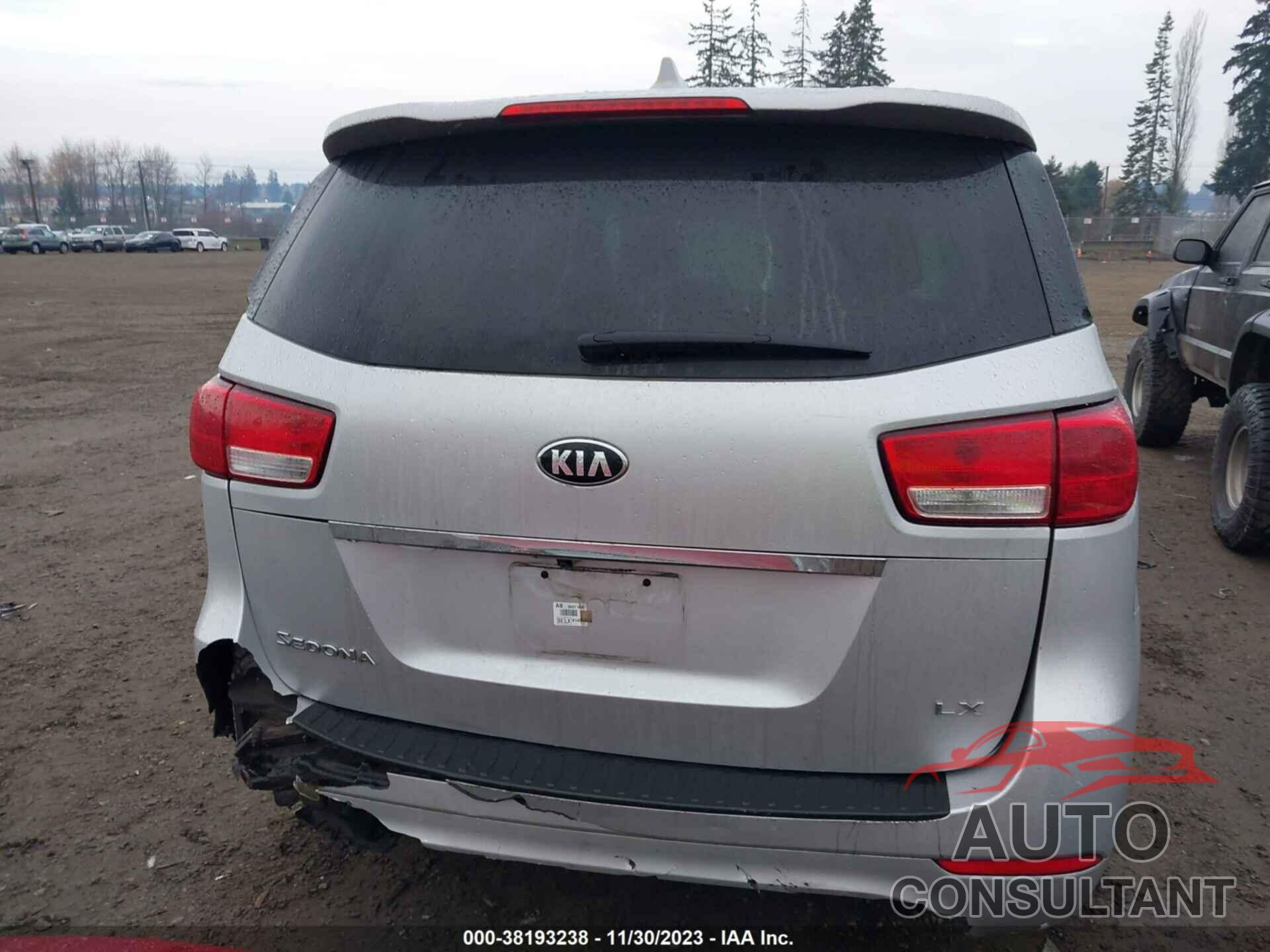 KIA SEDONA 2018 - KNDMB5C19J6365756