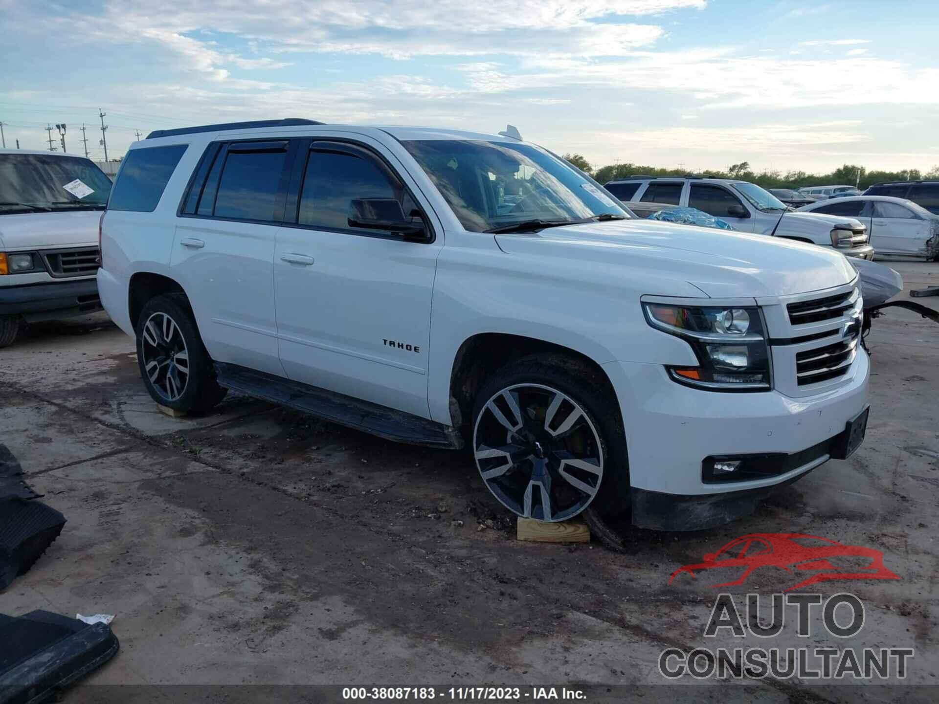 CHEVROLET TAHOE 2018 - 1GNSCCKJXJR182754