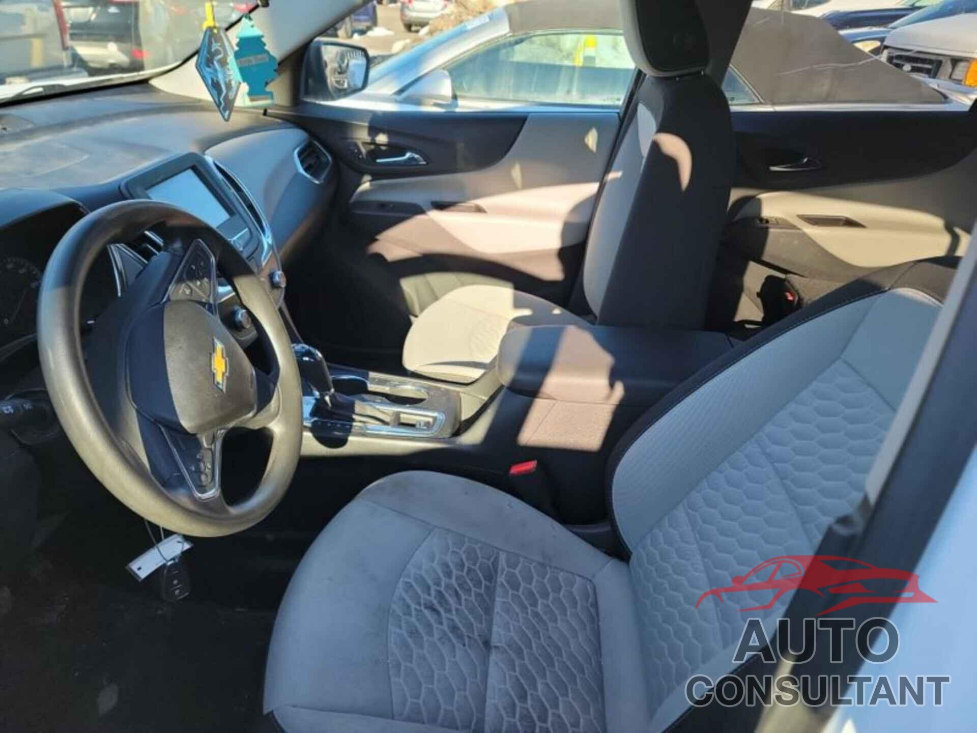 CHEVROLET EQUINOX 2018 - 2GNAXREV5J6335117