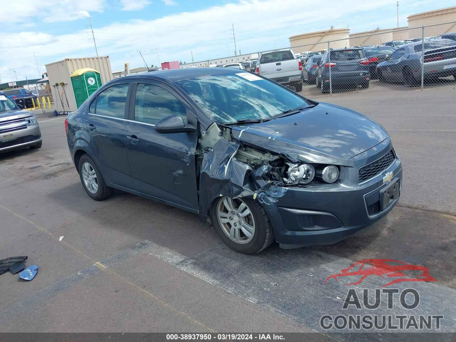 CHEVROLET SONIC 2016 - 1G1JC5SH2G4154801