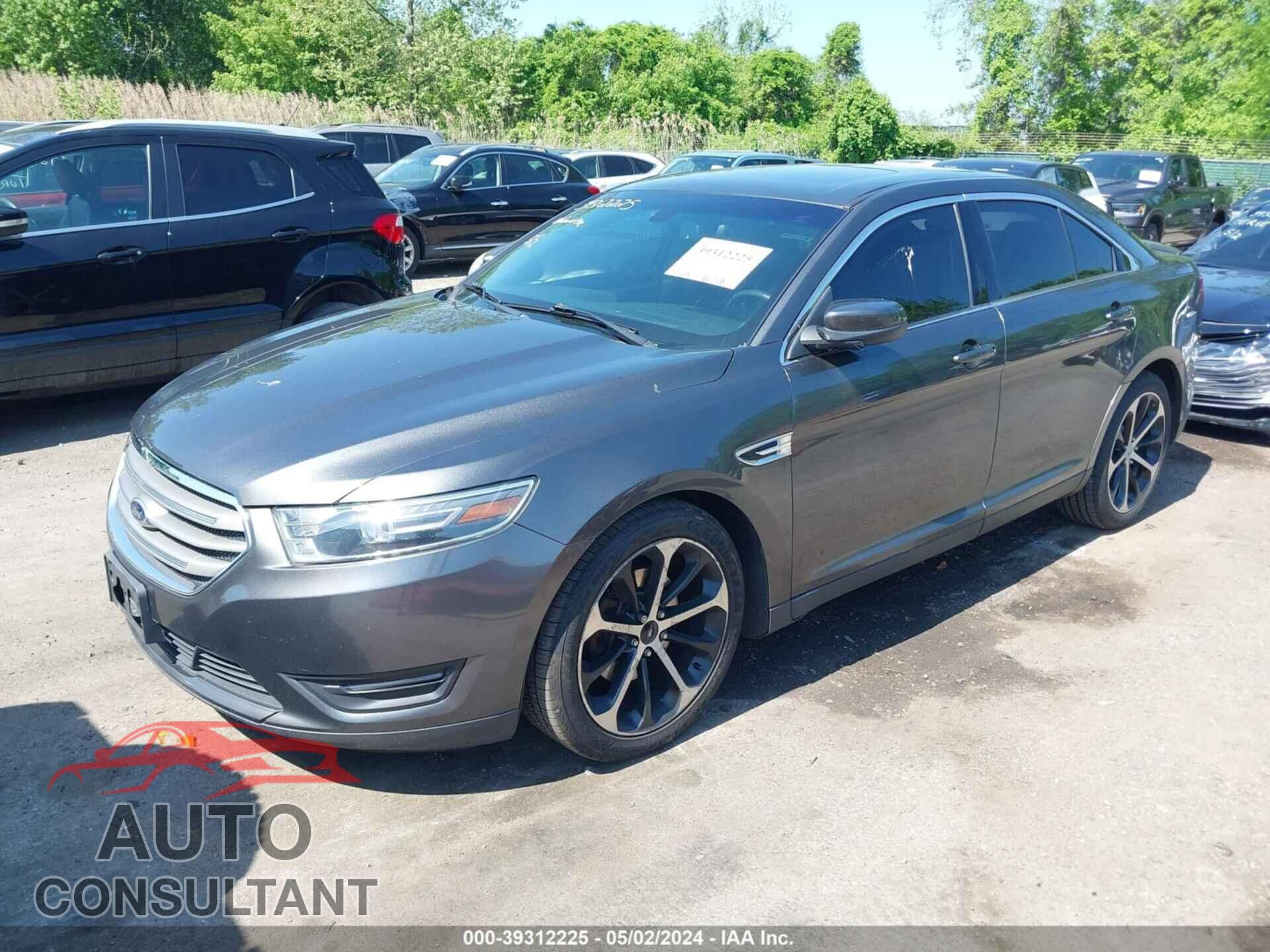 FORD TAURUS 2016 - 1FAHP2E83GG121640