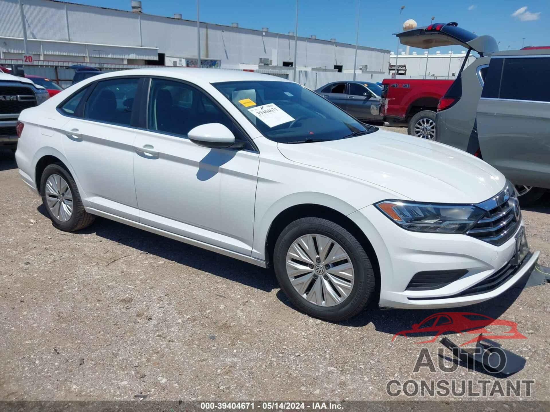 VOLKSWAGEN JETTA 2020 - 3VWN57BU1LM033670