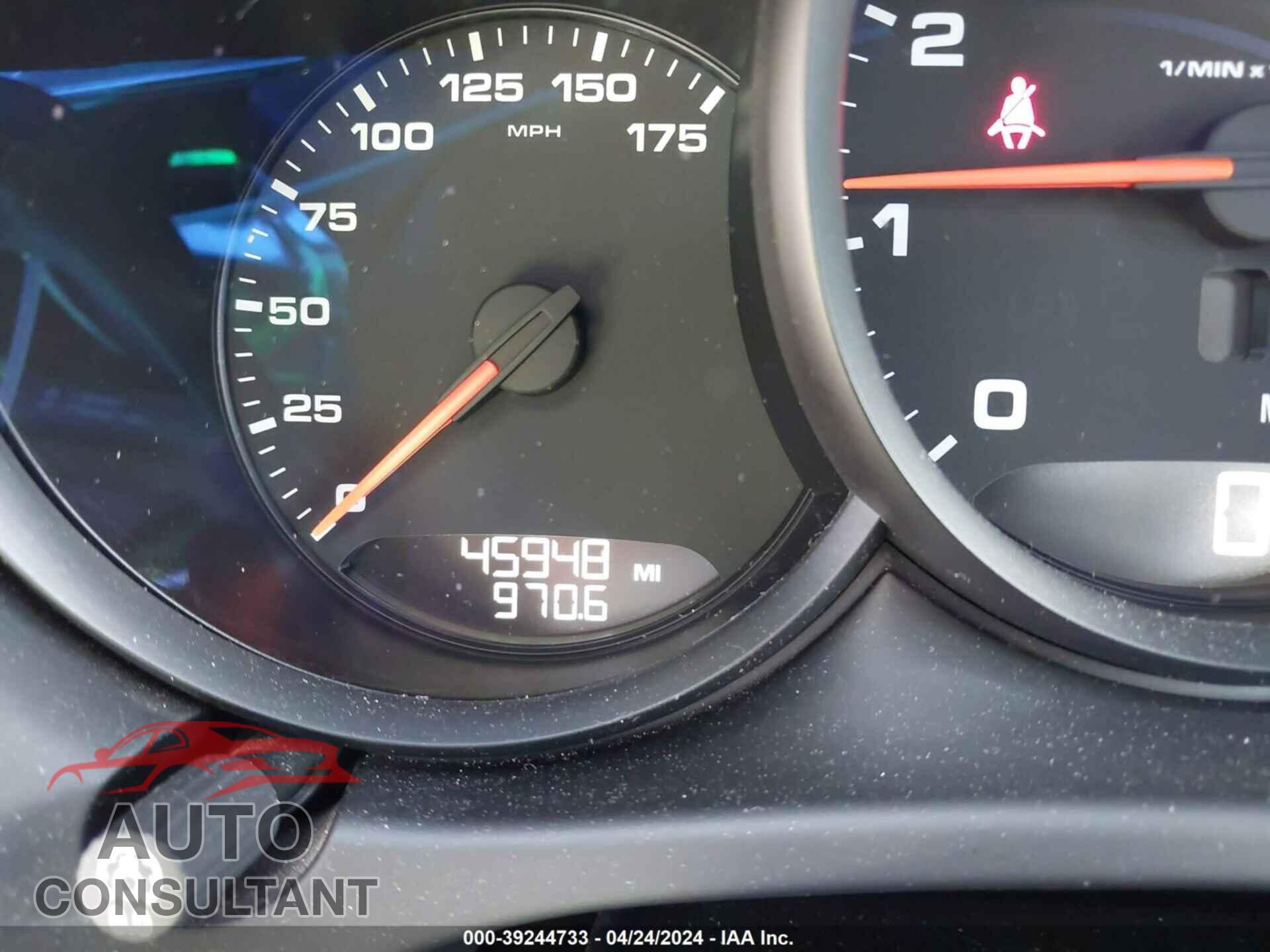 PORSCHE MACAN 2018 - WP1AA2A56JLB01162