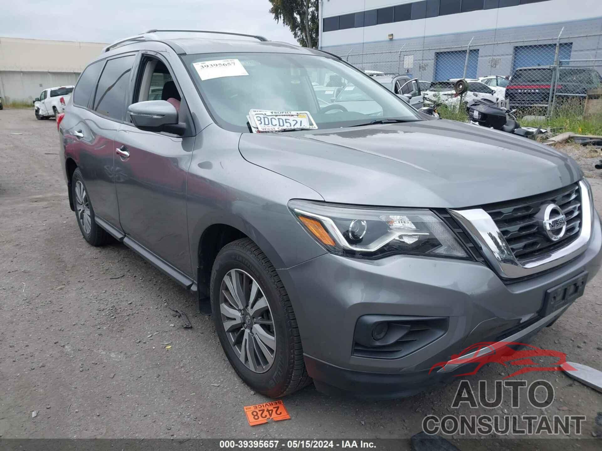 NISSAN PATHFINDER 2018 - 5N1DR2MN2JC631868