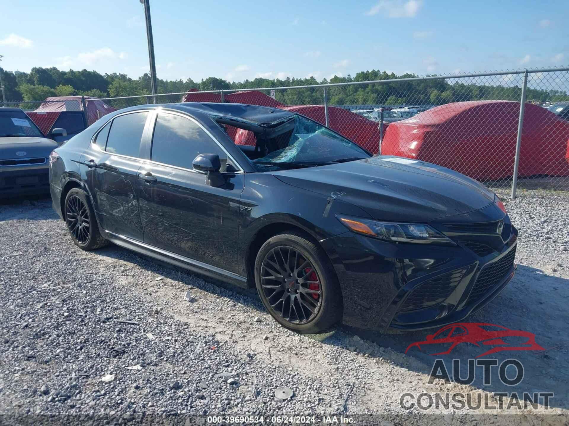TOYOTA CAMRY 2022 - 4T1G11AKXNU670460