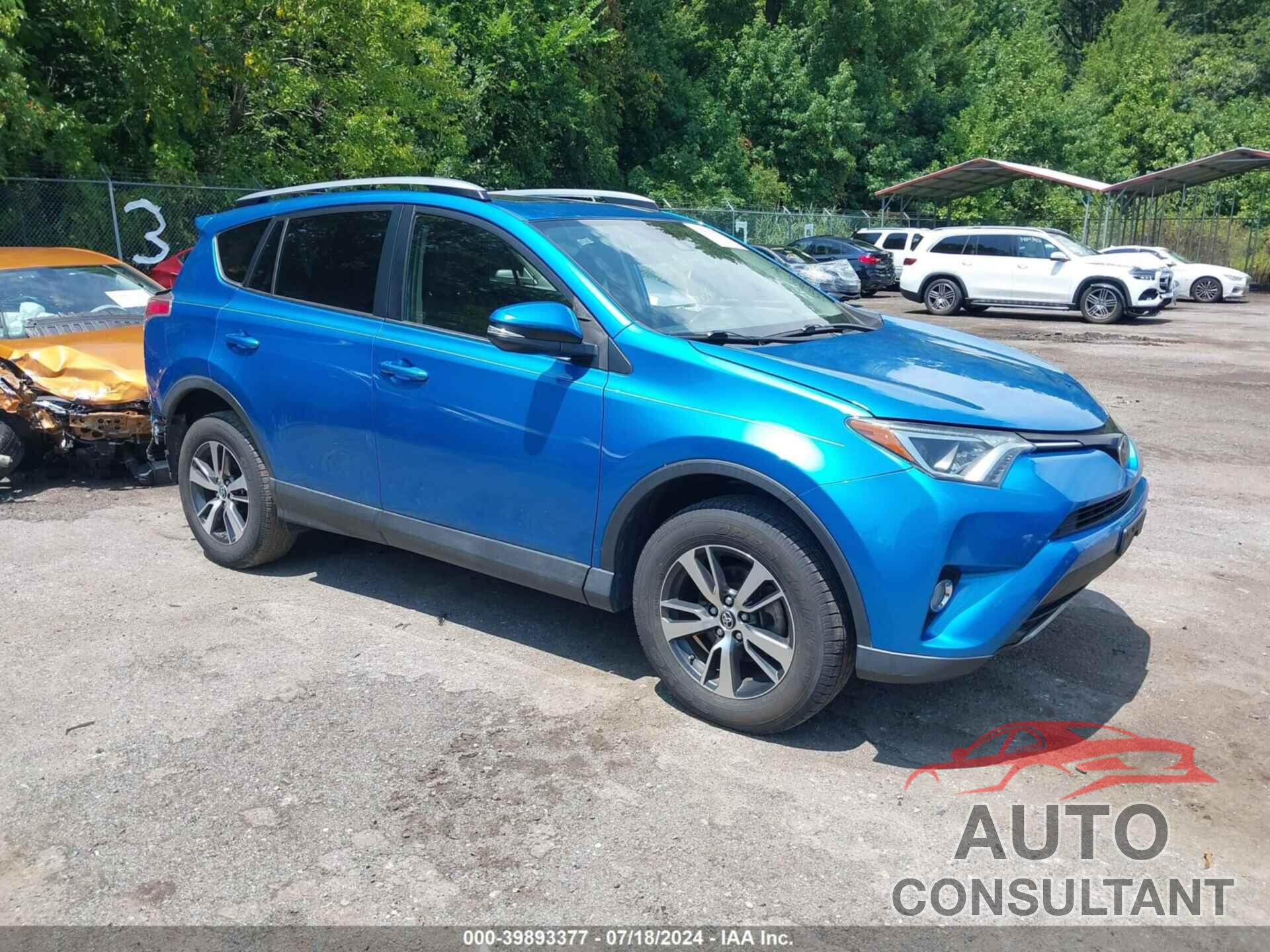 TOYOTA RAV4 2018 - JTMRFREV6JJ725080