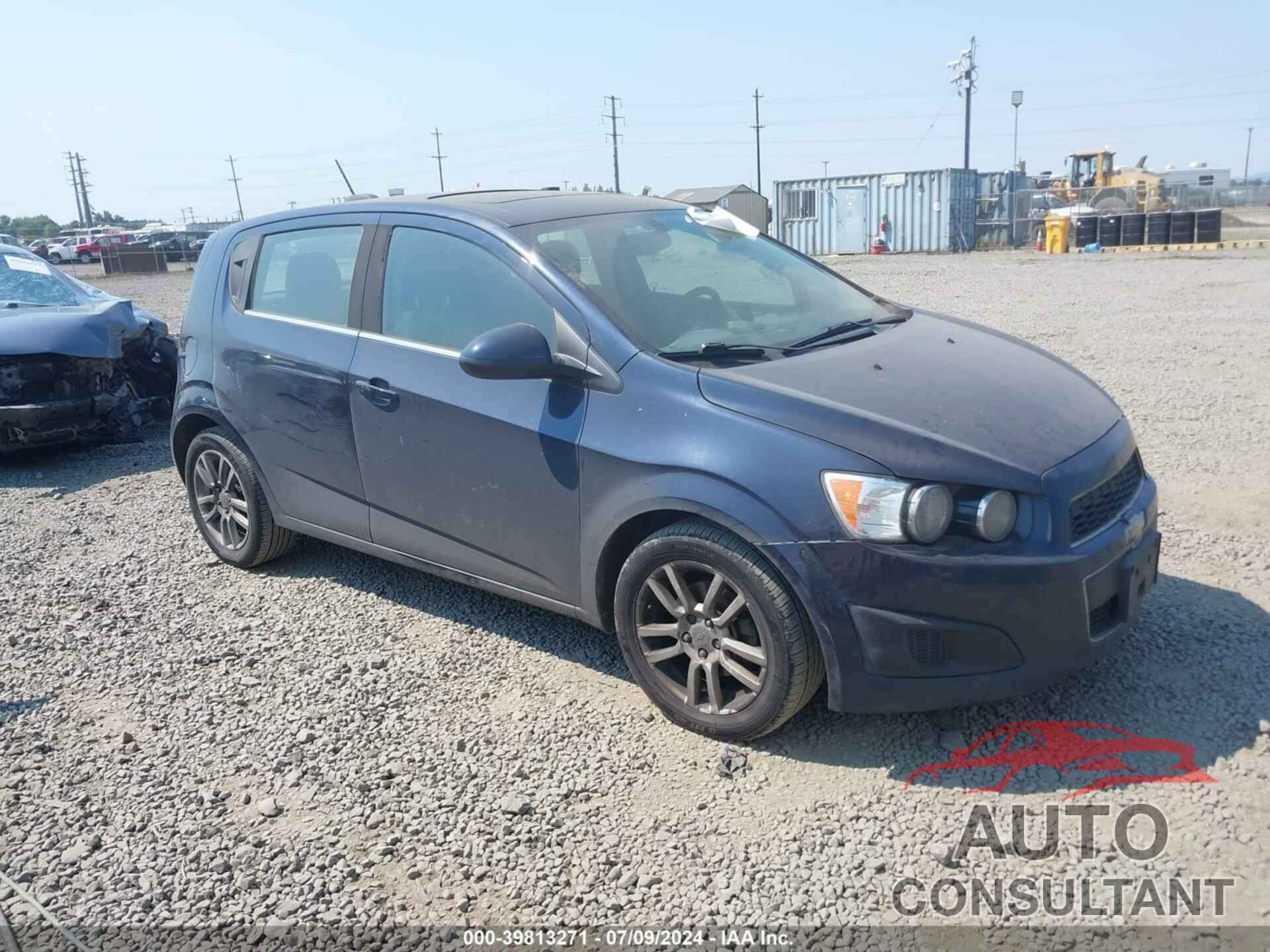 CHEVROLET SONIC 2016 - 1G1JC6SB3G4117886