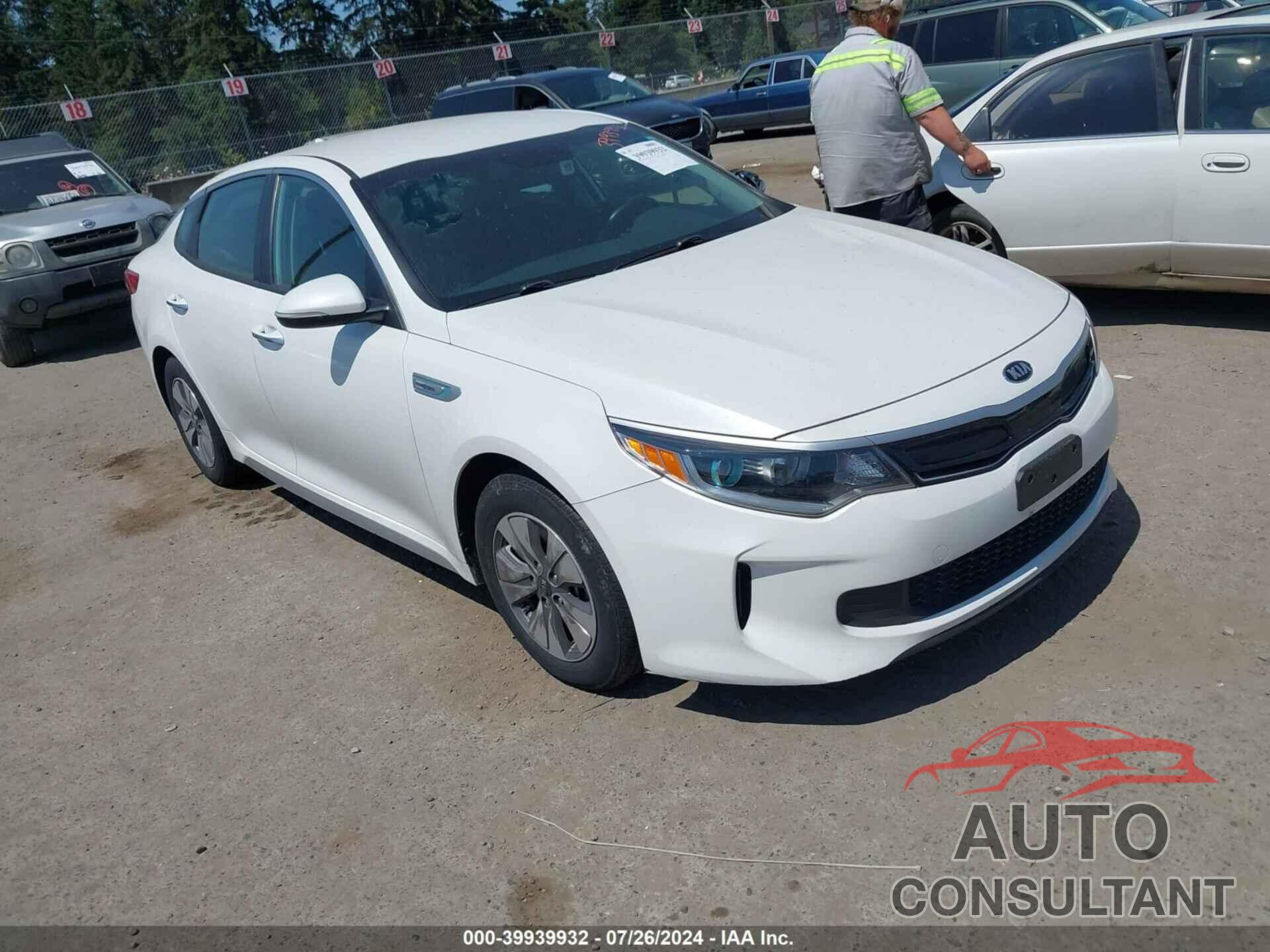 KIA OPTIMA HYBRID 2018 - KNAGT4LE7J5023149