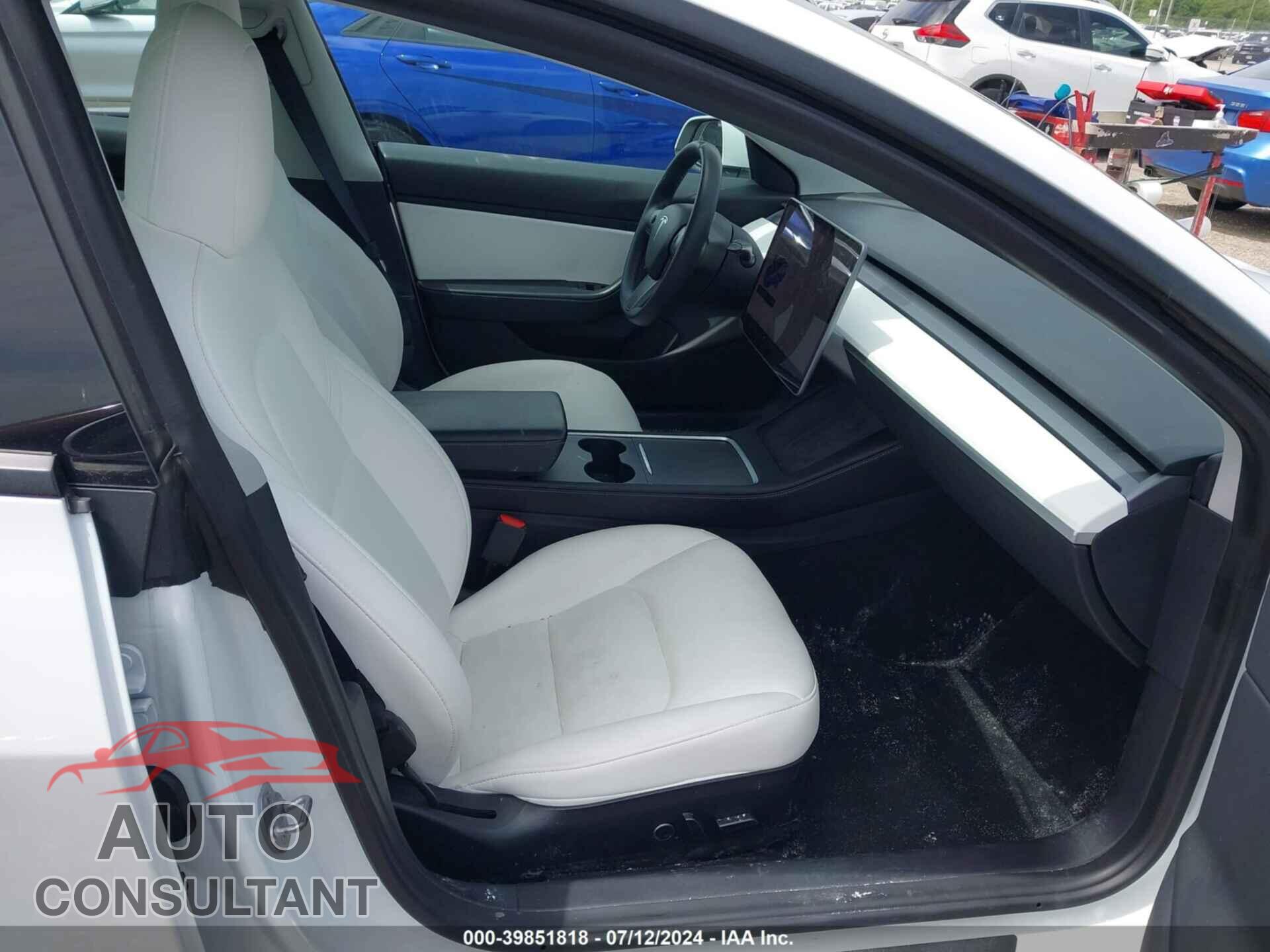 TESLA MODEL 3 2021 - 5YJ3E1EA2MF857403