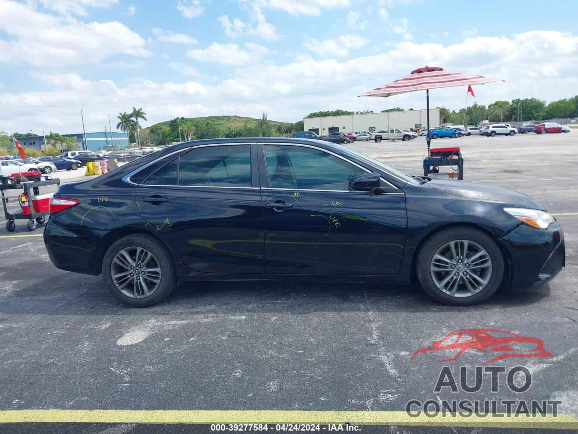 TOYOTA CAMRY 2016 - 4T4BF1FK8GR553845