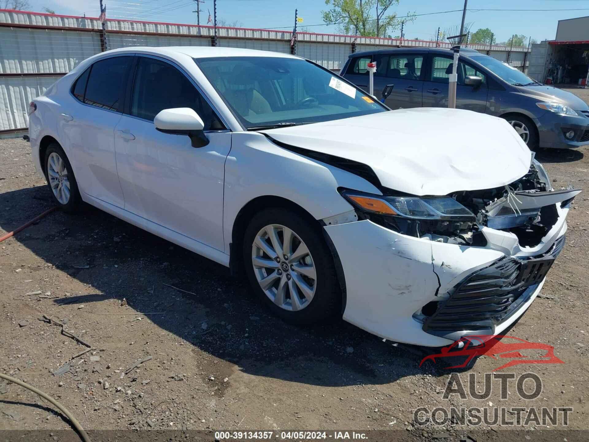 TOYOTA CAMRY 2019 - 4T1B11HK4KU832966