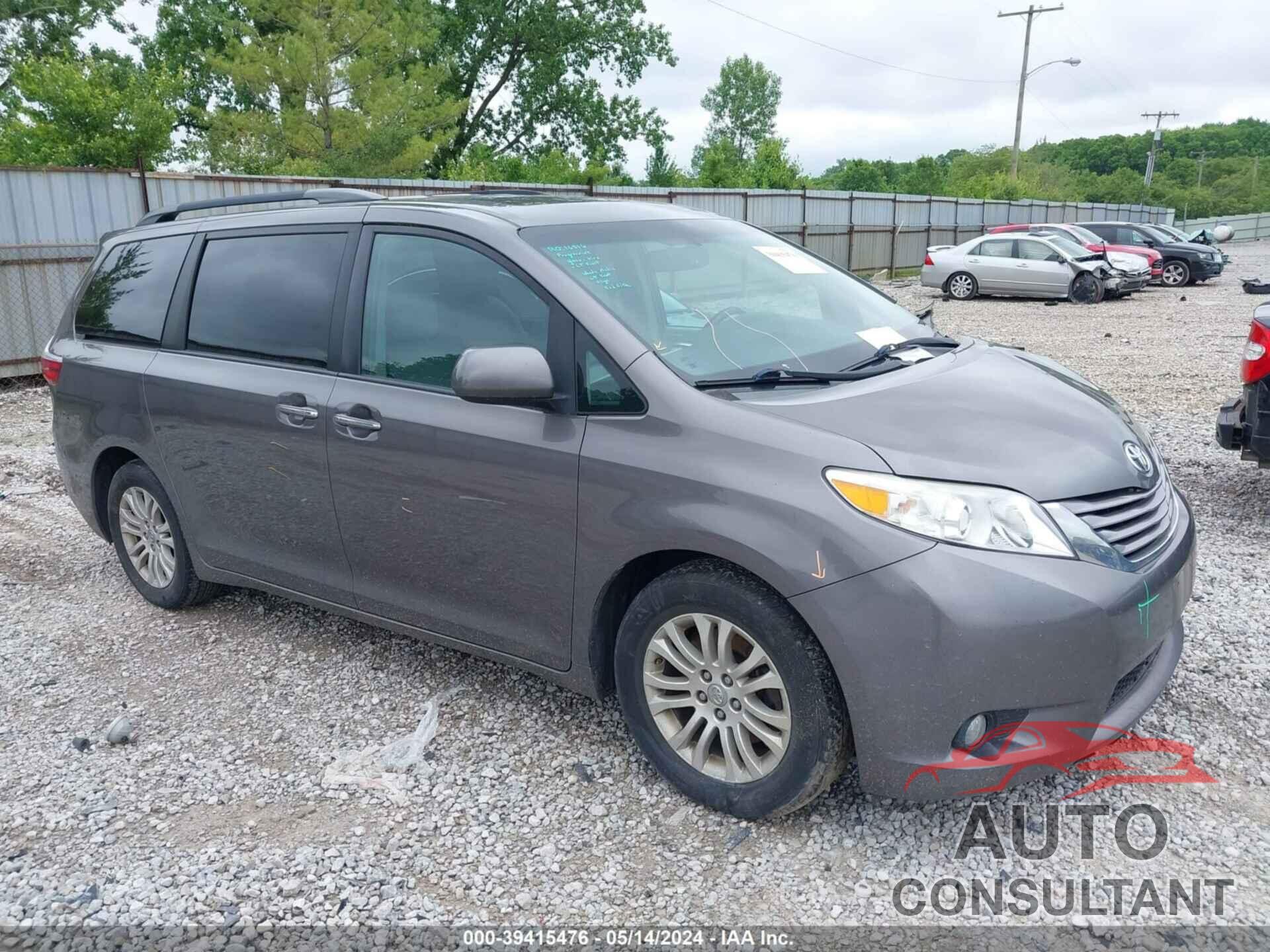 TOYOTA SIENNA 2017 - 5TDYZ3DC5HS836765