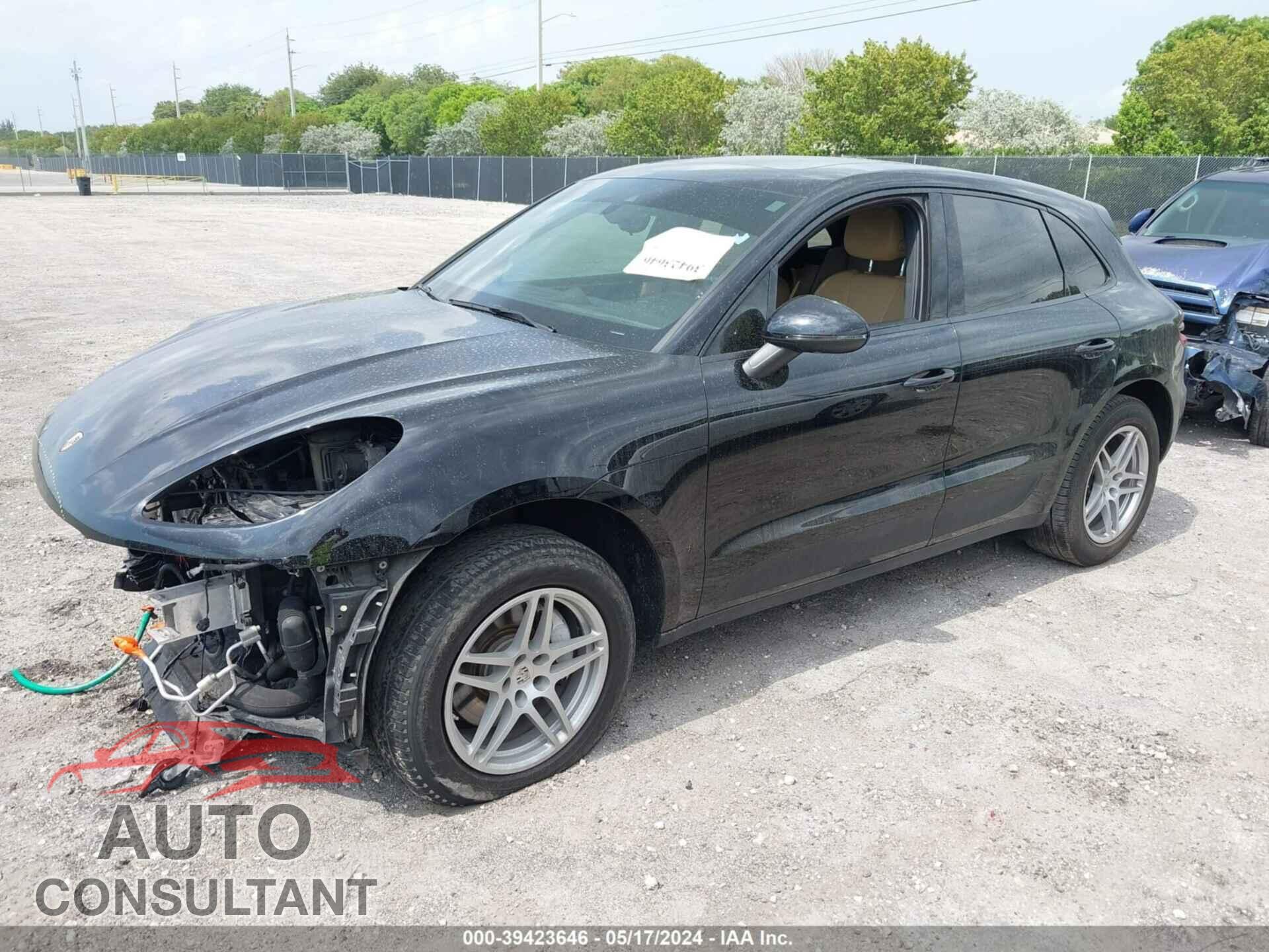PORSCHE MACAN 2017 - WP1AA2A54HLB00019