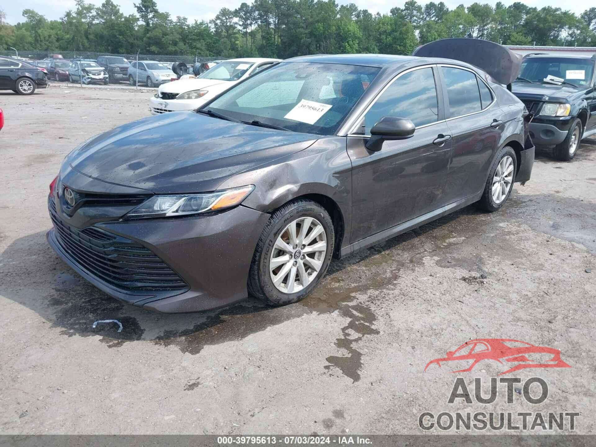 TOYOTA CAMRY 2018 - 4T1B11HK6JU098362