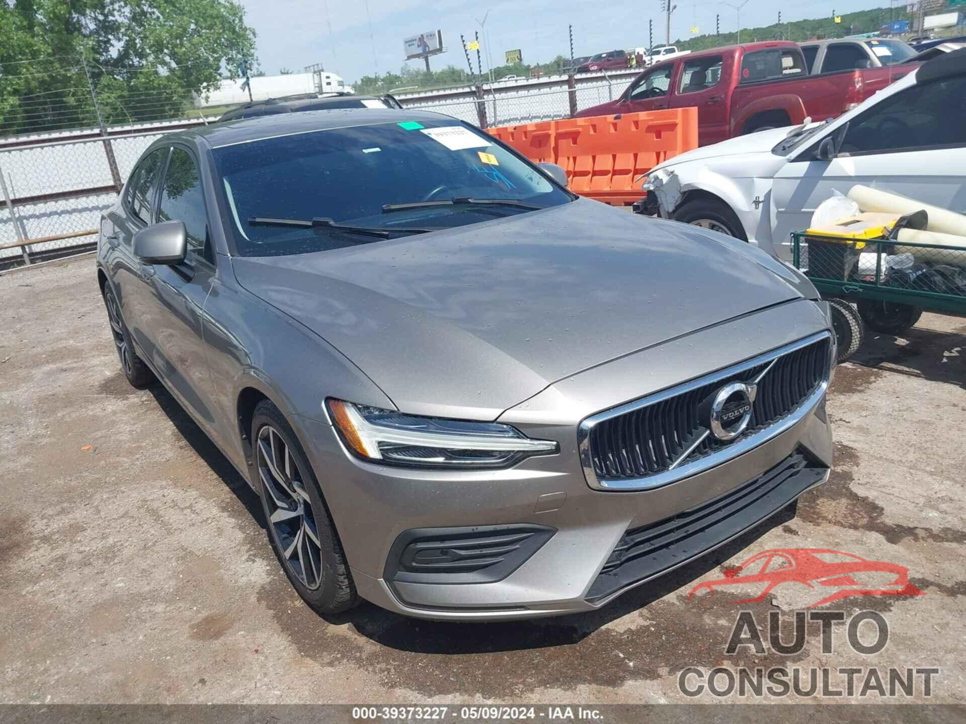 VOLVO S60 2019 - 7JRA22TK0KG003158