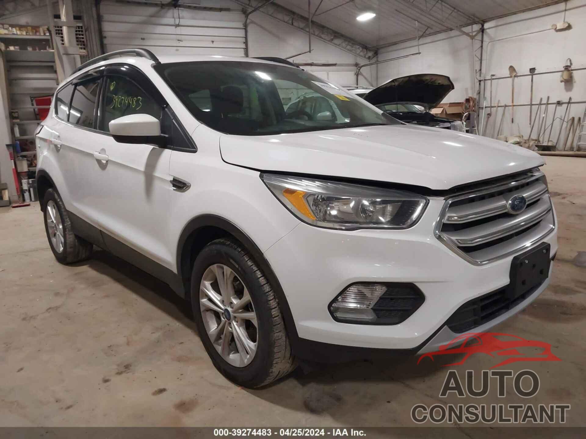 FORD ESCAPE 2018 - 1FMCU0GD0JUC91518