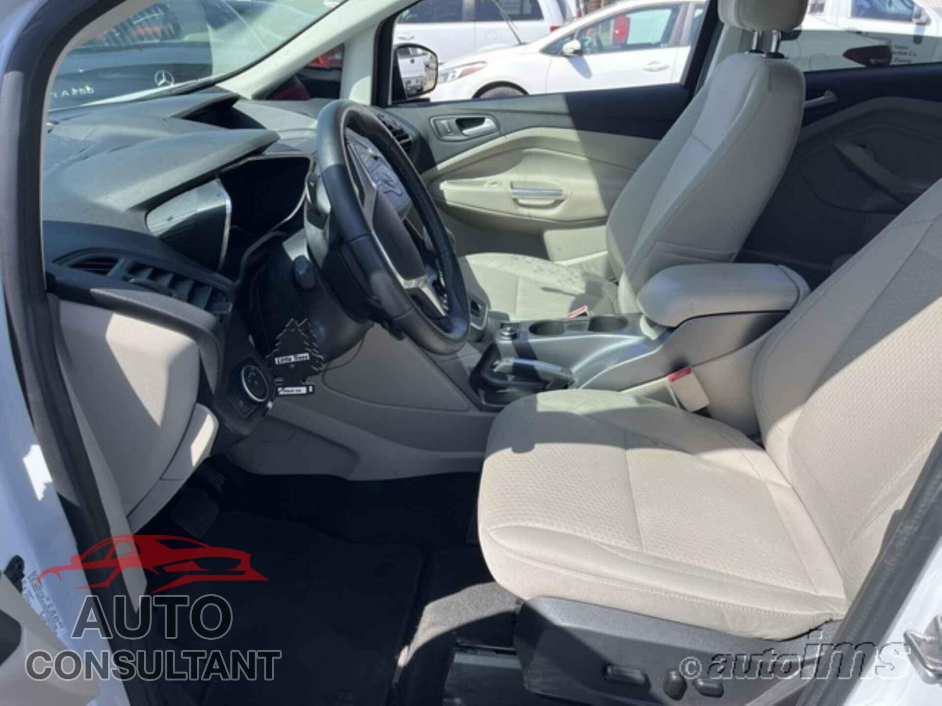 FORD C-MAX 2017 - 1FADP5AUXHL111800