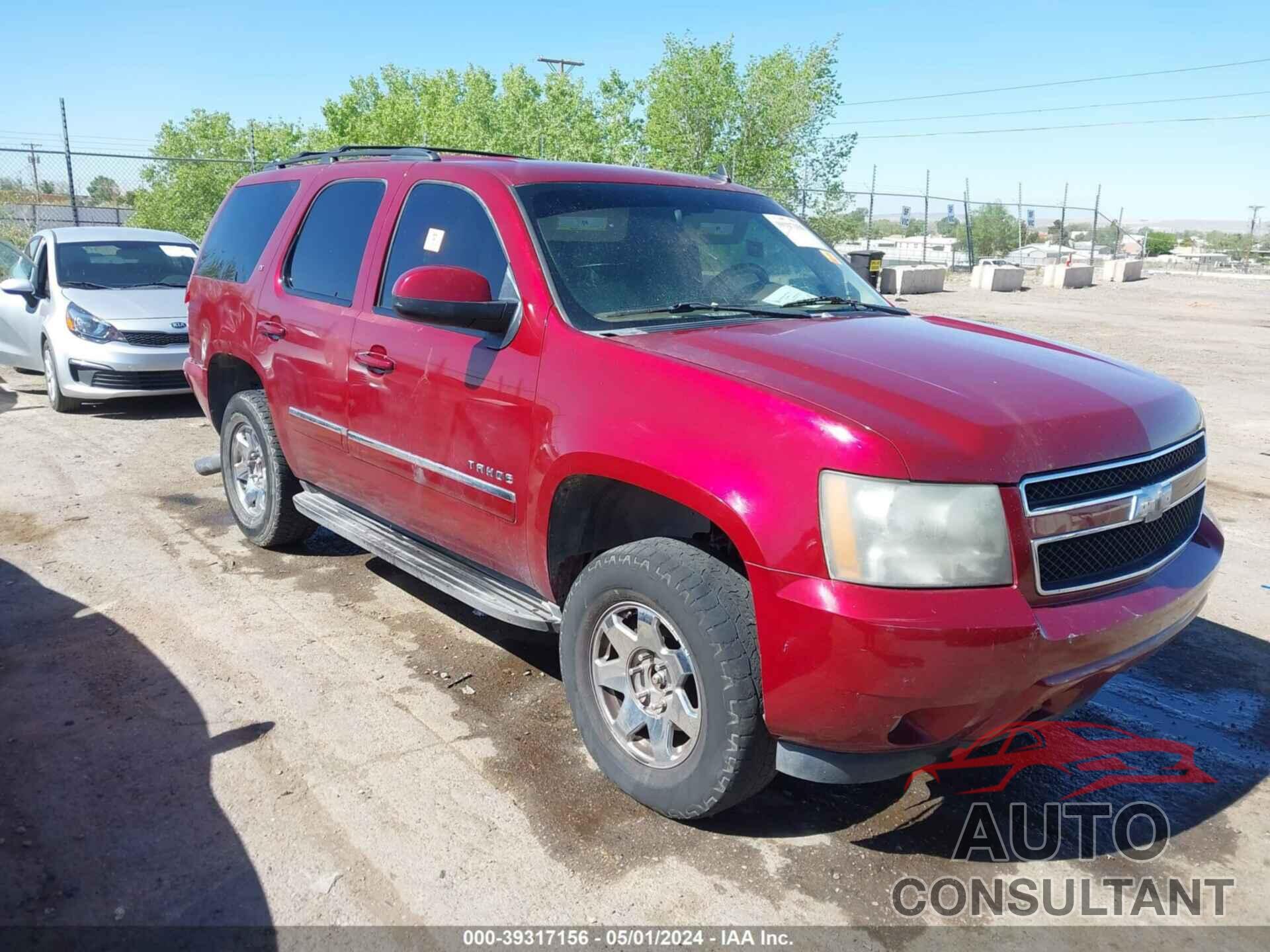 CHEVROLET TAHOE 2011 - 1GNSKBE09BR267344