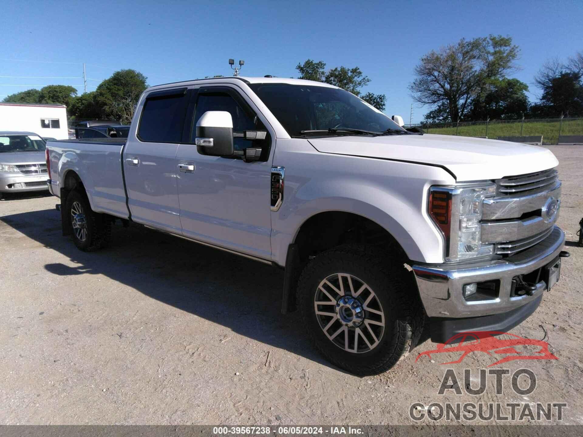 FORD F-350 2018 - 1FT8W3BT8JEC06858