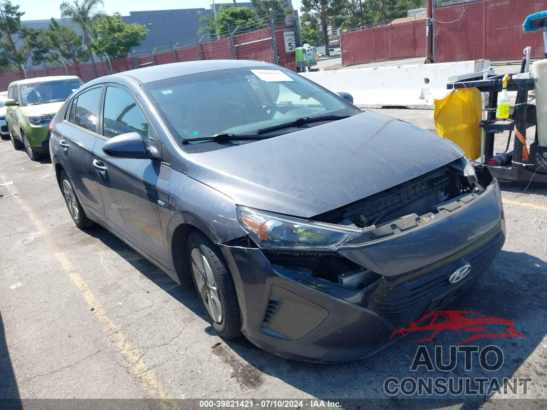 HYUNDAI IONIQ HYBRID 2017 - KMHC65LC5HU049726
