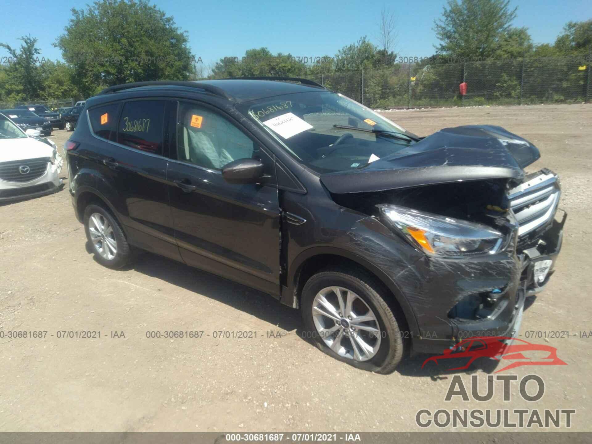 FORD ESCAPE 2018 - 1FMCU0GD8JUC28845