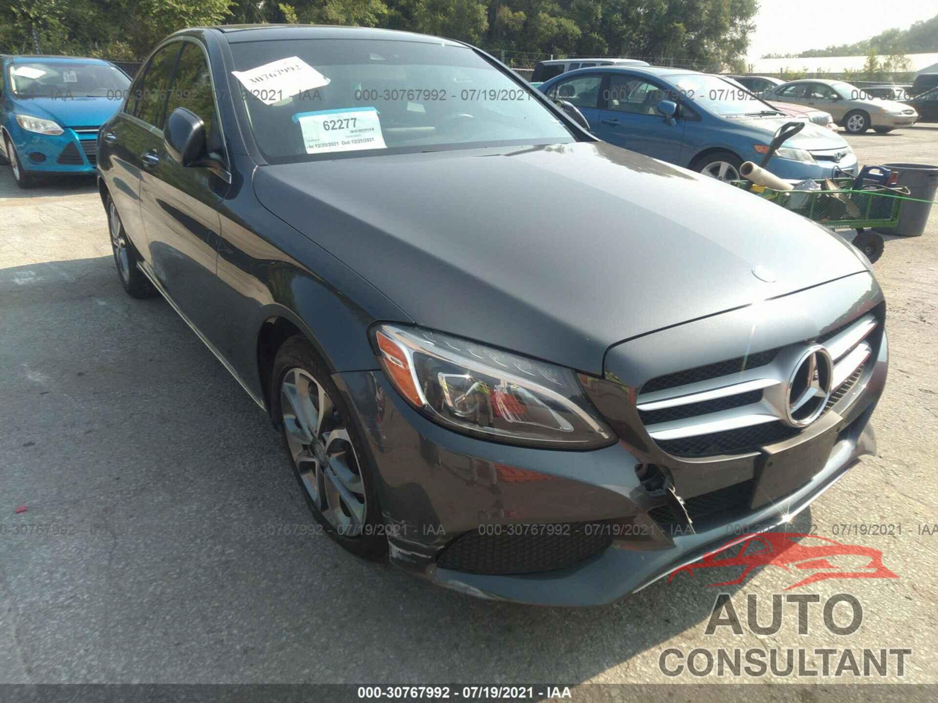 MERCEDES-BENZ C-CLASS 2016 - 55SWF4KB2GU156761