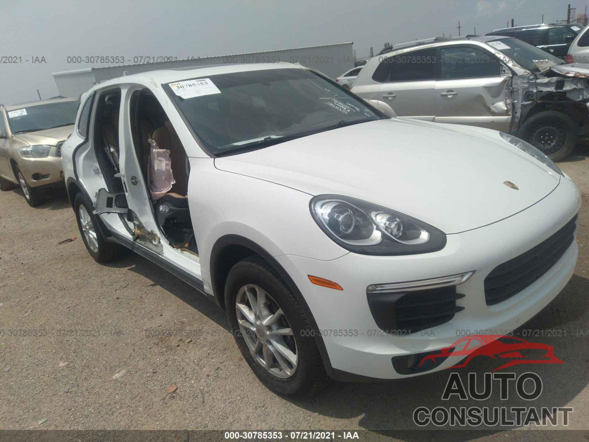 PORSCHE CAYENNE 2018 - WP1AA2A20JKA07645