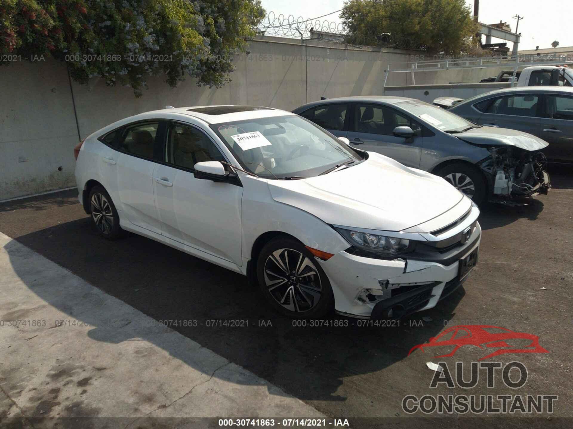 HONDA CIVIC SEDAN 2018 - JHMFC1F33JX033185